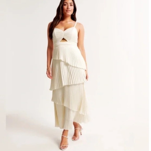 Abercrombie & Fitch Dresses & Skirts - Abercrombie & Fitch Giselle Pleated Tiered Maxi Dress Cream Cut Out Size M